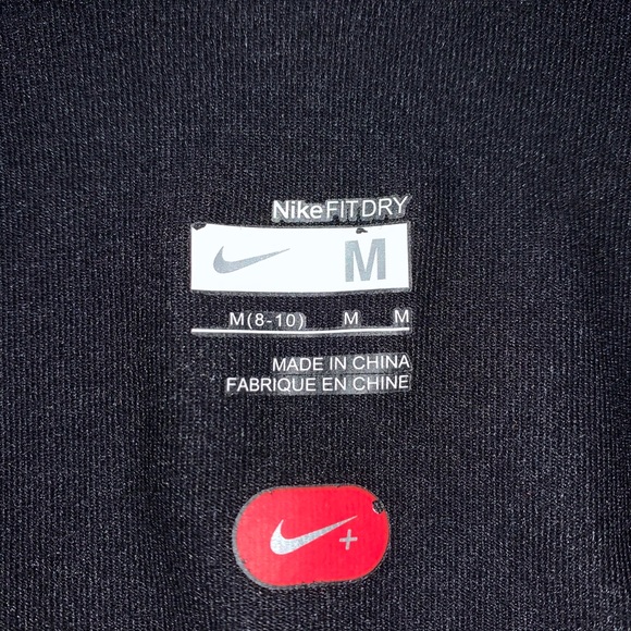 Women’s Nike live strong running long sleeve - Picture 5 of 5